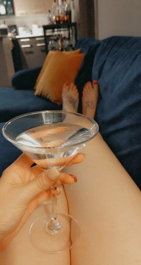 blamevalerie モデル 写真