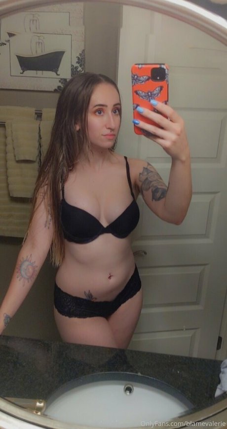 blamevalerie ポルノスター 高品質 写真