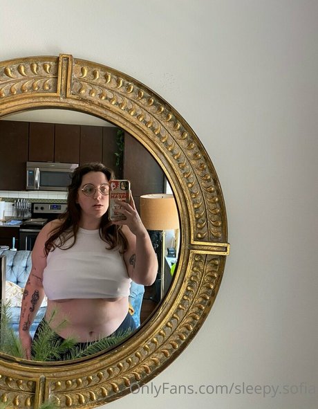 ブルネットの後背位オンリーファンズ ホットセクシー 写真