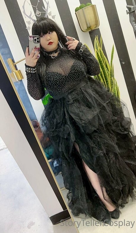 storytellercosplay トップスター 画像