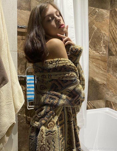 lana virg アート女優 写真
