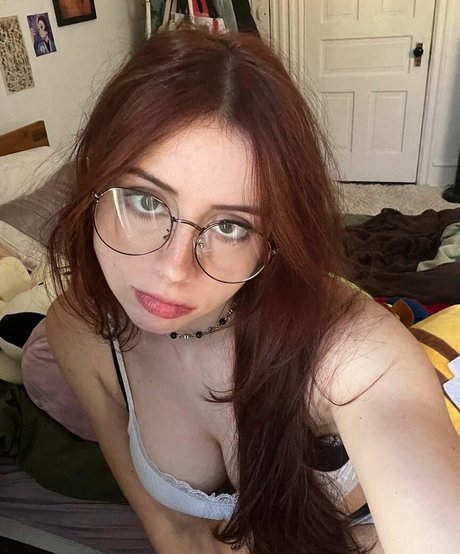 Liv Littlelivbug ヌードのポルノスター 写真