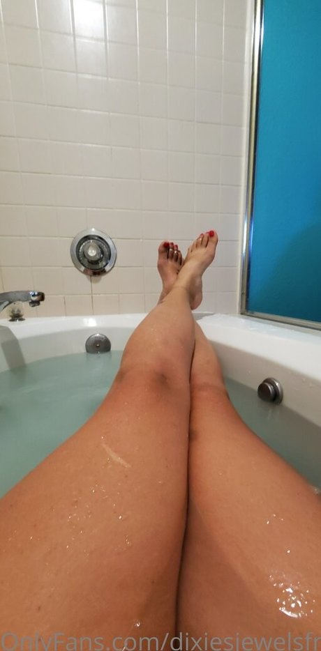 アナル エボニー オンリーファンズ 可愛い 写真