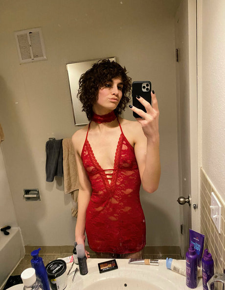 ArabianIliad アダルトモデル 写真