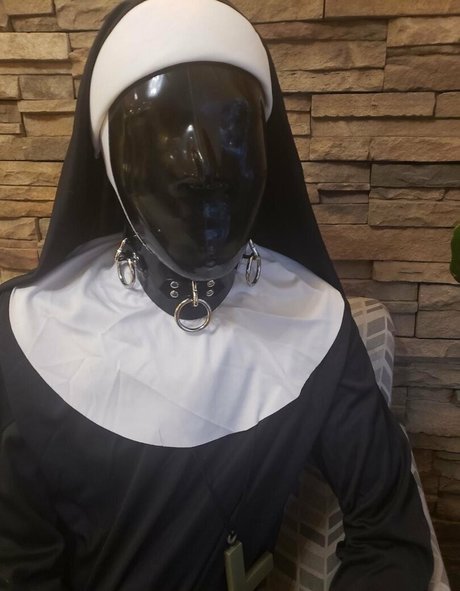 sir latexman スター 裸 アーカイブ