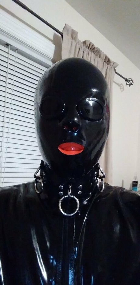 sir latexman アートスター 写真