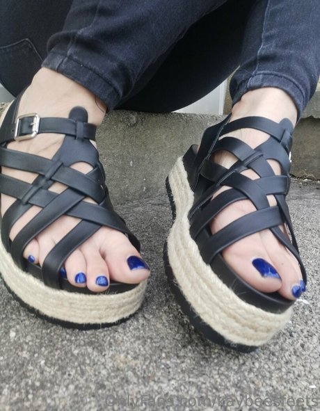 kaybeesfeets ヌードモデル 写真