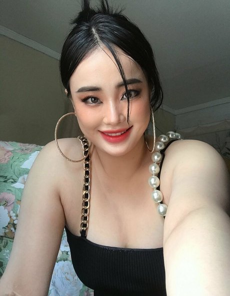 赤毛の痴女オンリーファンズ 無料セクシー 写真