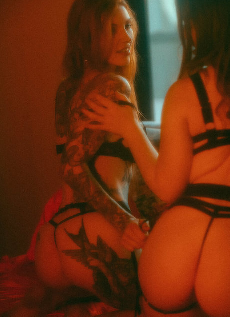 thepennyarcher エロティックなモデル 写真