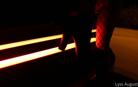 lyssaugust ポルノスター アート 写真