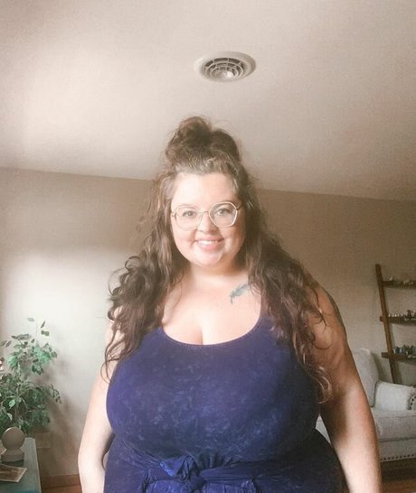 ahitsnatalie ヌードモデル 写真