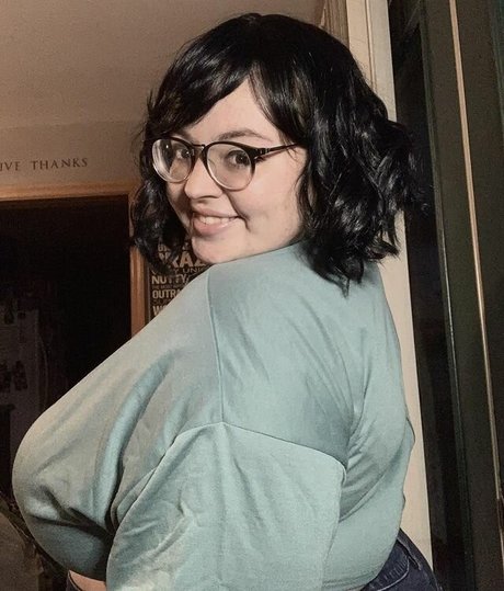 ahitsnatalie ヌード女優 写真