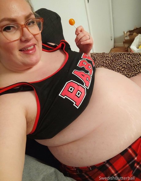 トランスジェンダーオンリーファンズ セクシーヌード 写真