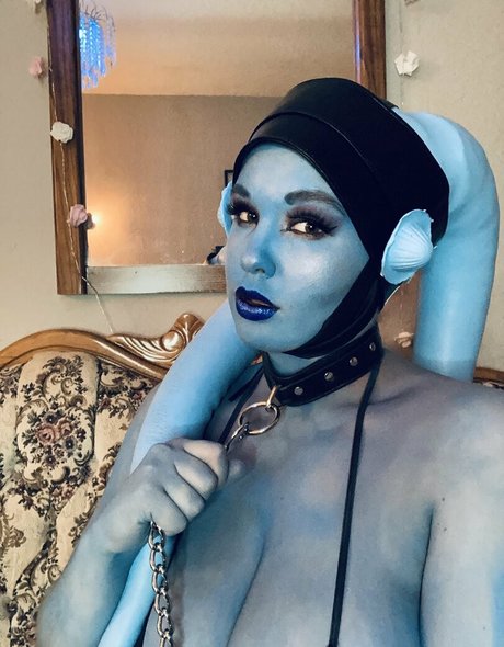 アナル舐めオンリーファンズ セクシーヌード 画像