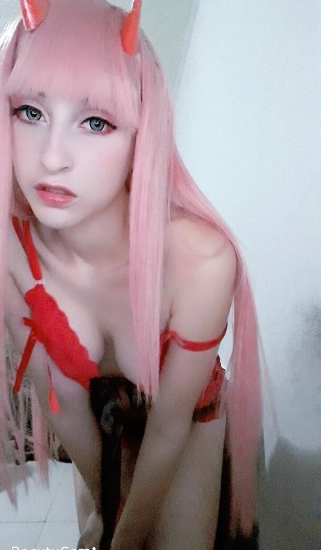 オタクなティーンのオンリーファンズ 美しい裸 写真