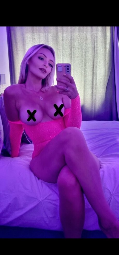18歳のオンリーファンズ 無料ヌード 画像