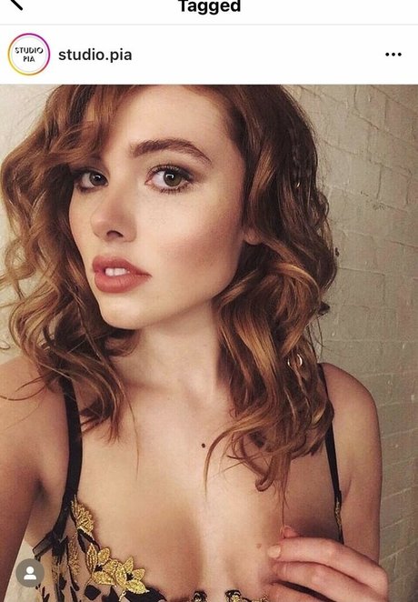 Lauren Kenny 完璧なスター アーカイブ