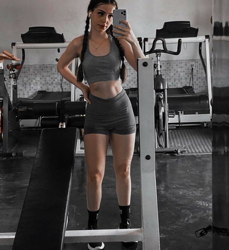 Laryssa Bitencourt 美しいモデル 画像