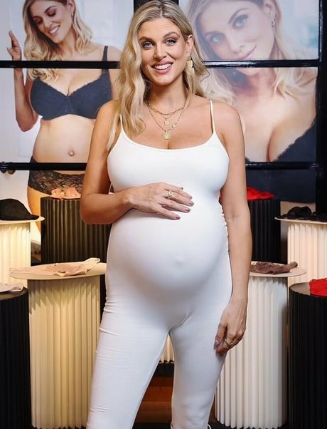 BBC 痴女 オンリーファンズ 美しい裸 ギャラリー