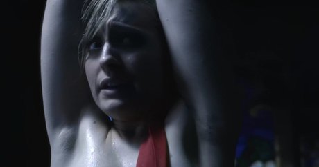 Allison Mack ポルノスター ホット 写真
