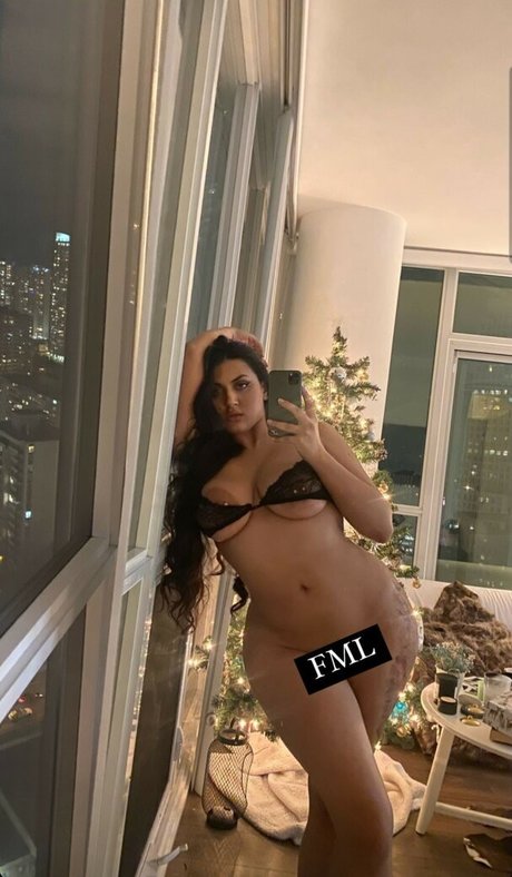 毛深いアナルオンリーファンズ HD 写真