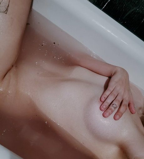 Locallbimbo ホットなポルノスター 画像
