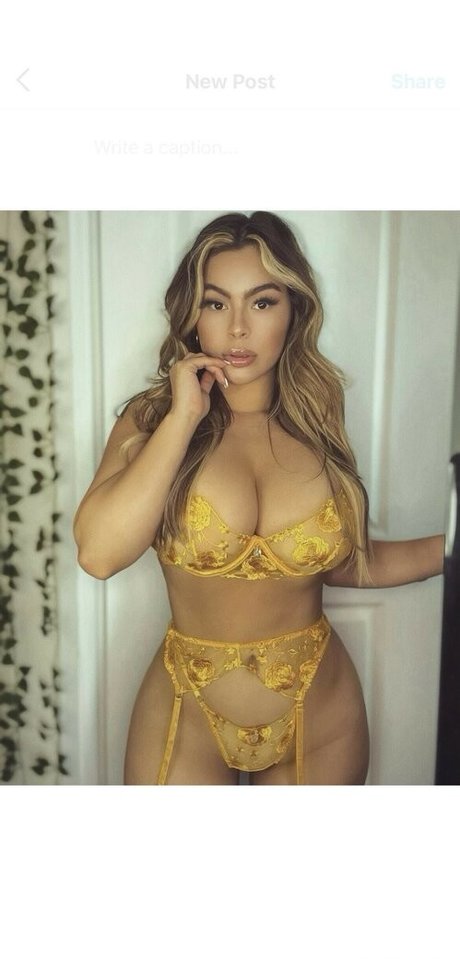 Kay Angel アダルトスター 写真