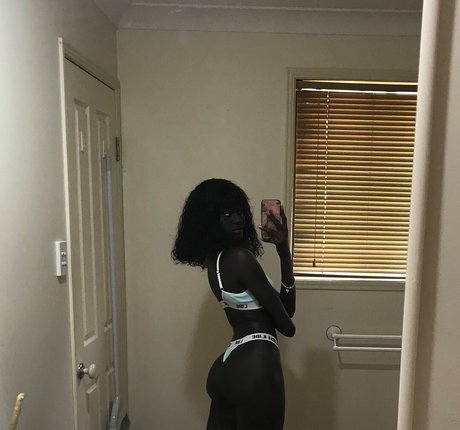 Anyang Deng セックススター アーカイブ