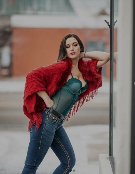 snowwhite069 profile image