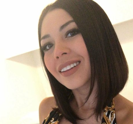 maladesdechicaof 美しいモデル 写真