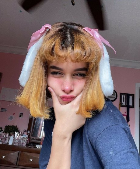 Littlebunnygirl 高品質モデル 写真