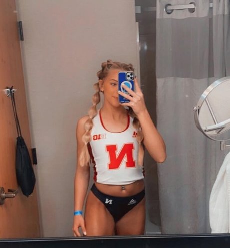 Jess Gardner トップモデル 画像