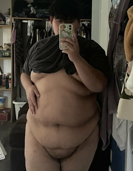 おっぱい自撮りオンリーファンズ アートヌード 画像