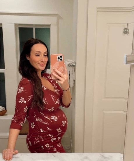 アマチュア DP オンリーファンズ アートヌード 画像