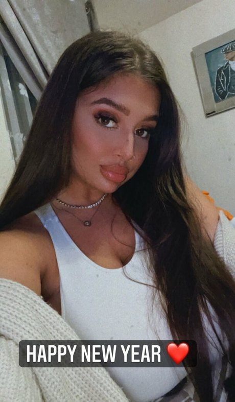 ビーチセックスオンリーファンズ HD 写真