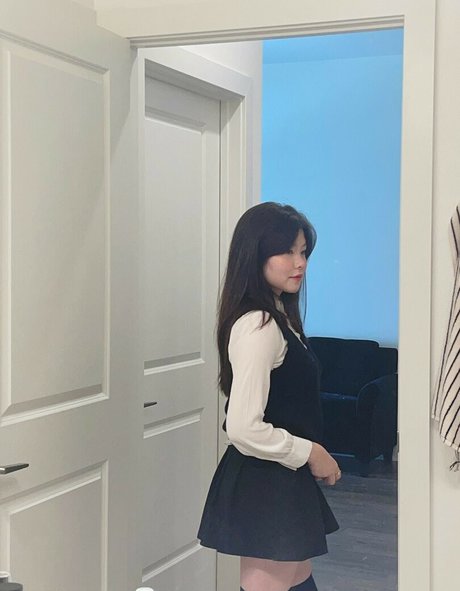 Julia Nakamura 可愛いモデル 写真