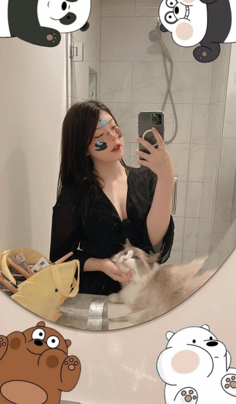 Julia Nakamura 美しいスター 写真