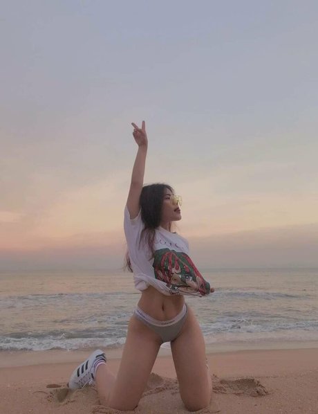 Suniebae アートモデル 画像