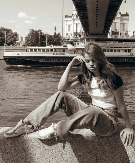 Daria Tyazkhun アートモデル 写真