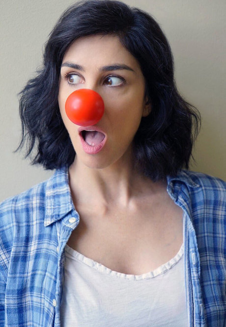 Sarah Silverman ポルノスター HD 画像
