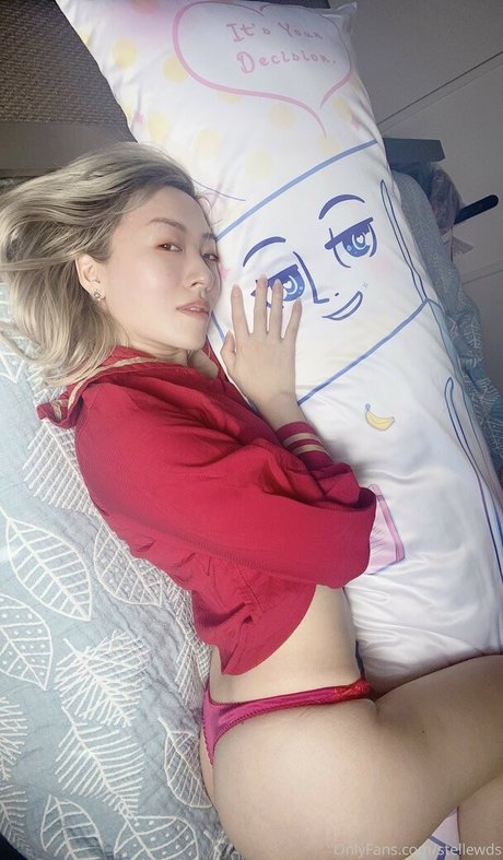 Stella Chu ホットなポルノスター 写真