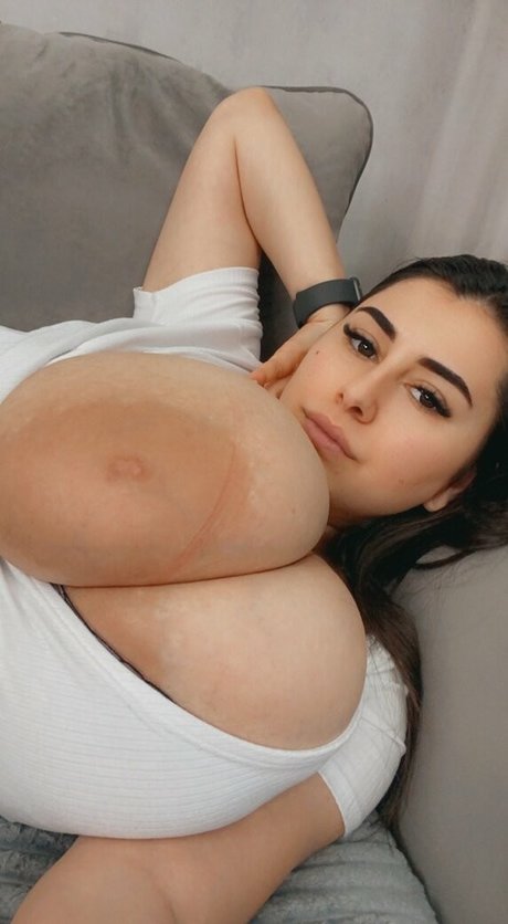 Aria Carroll profile image