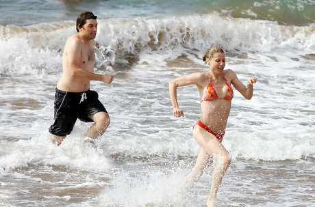 Julie Bowen ポルノスター ヌード 写真