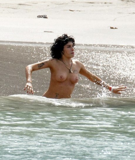 Amy Winehouse ポルノスター 可愛い 写真