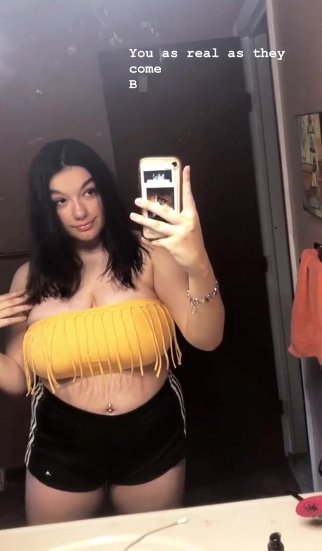 DMオンリーファン ヌード 写真