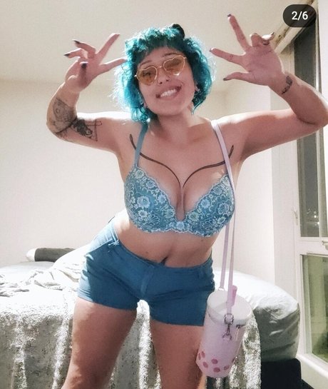 venusontheflipside アダルトモデル 写真