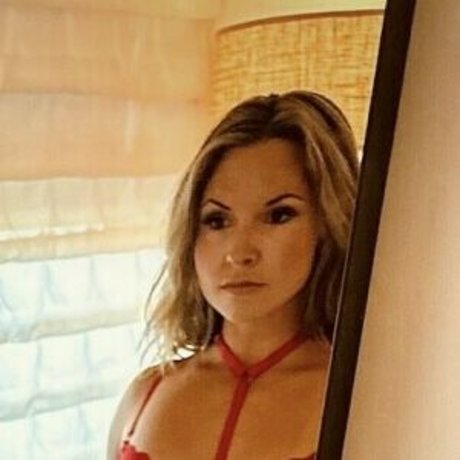 Chrissy Bowman 完璧なスター 写真