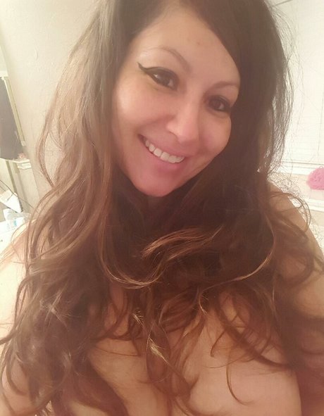 YvonneOhSoCool 美しいモデル 画像