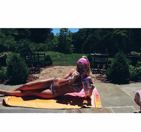 ティーンフィスティングオンリーファンズ 無料セックス 写真