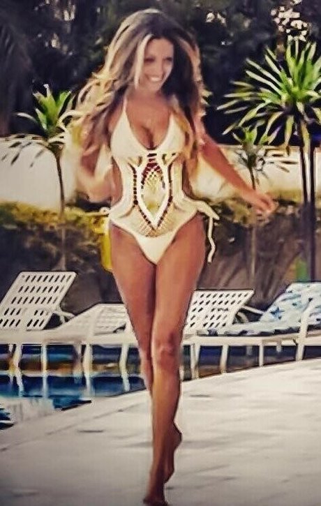 Roberta Carbonari Muzy ポルノスター ギャラリー